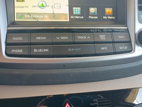 Used 2017 Hyundai Tucson Limited FWD image 19