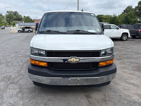 Used 2023 Chevrolet Express 2500 w/ Driver Convenience Package RWD image 4