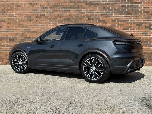 New 2024 Porsche Macan 4 Electric image 3