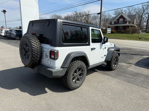 Used 2022 Jeep Wrangler Willys image 6
