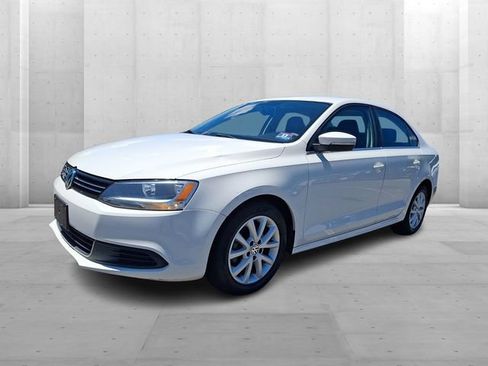 Used 2013 Volkswagen Jetta SE FWD image 3