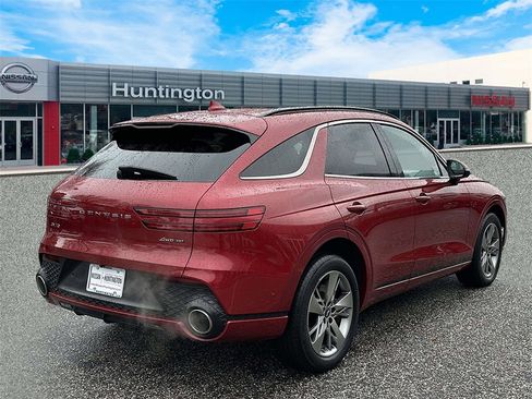 Used 2023 Genesis GV70 3.5T Sport w/ Sport Advanced Package image 6