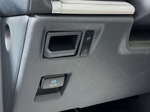 Used 2025 Ford Expedition Active RWD image 10