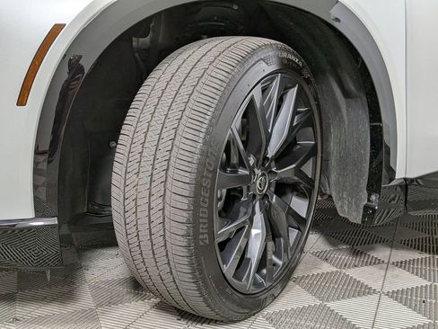 Used 2025 Toyota Crown Signia w/ Advanced Technology Package AWD/4WD image 10