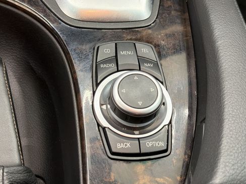 Used 2009 BMW 528i xDrive Sedan AWD/4WD image 18