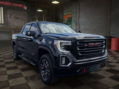 Certified 2021 GMC Sierra 1500 AT4 w/ AT4 Preferred Package AWD/4WD image 3