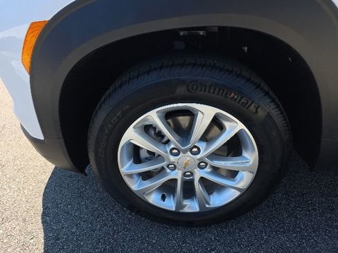 New 2026 Chevrolet TrailBlazer LS w/ LS Convenience Package AWD/4WD image 9