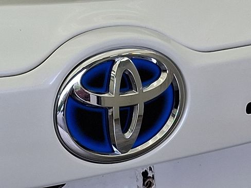 Certified 2018 Toyota Highlander XLE AWD/4WD image 24