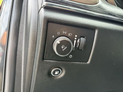 Used 2015 Jeep Grand Cherokee Summit w/ Platinum Series Group AWD/4WD image 9