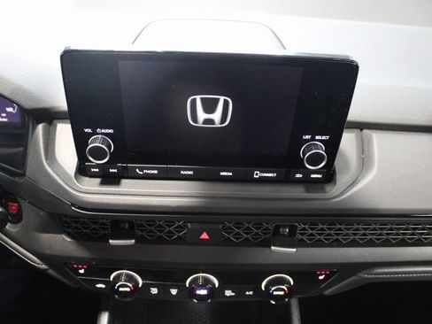Used 2025 Honda Accord SE image 25