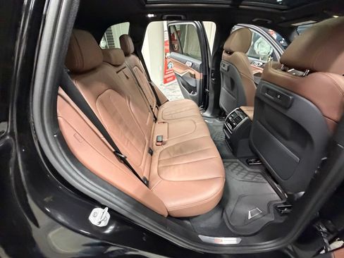 Used 2019 BMW X5 xDrive40i w/ Convenience Package AWD/4WD image 48