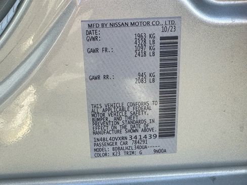 Used 2024 Nissan Altima 2.5 SV image 34