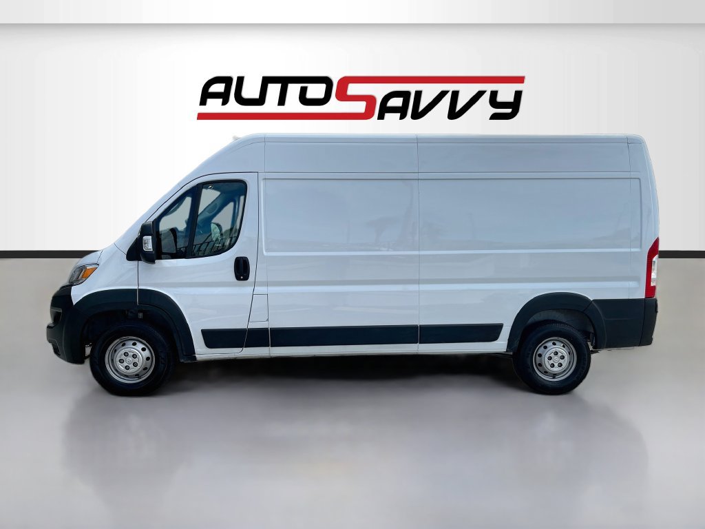 Used 2024 RAM ProMaster 2500 w/ Convenience Group FWD image 4