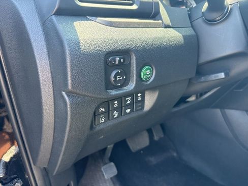 Used 2023 Honda Ridgeline RTL-E image 17