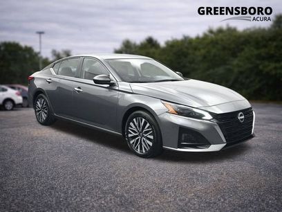 Used 2025 Nissan Altima 2.5 SV