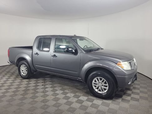 Used 2016 Nissan Frontier SV AWD/4WD image 11