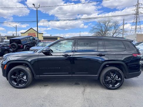 New 2025 Jeep Grand Cherokee L Limited w/ Black Appearance Package image 4