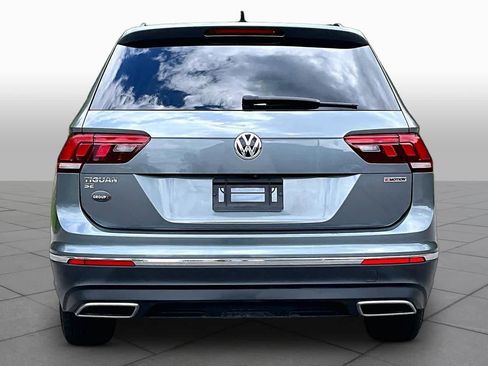 Used 2020 Volkswagen Tiguan SE w/ Panoramic Sunroof Package AWD/4WD image 5