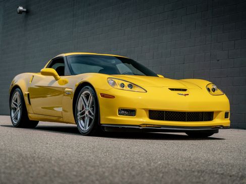 Used 2008 Chevrolet Corvette Z06 w/ Preferred Equipment Group RWD image 14