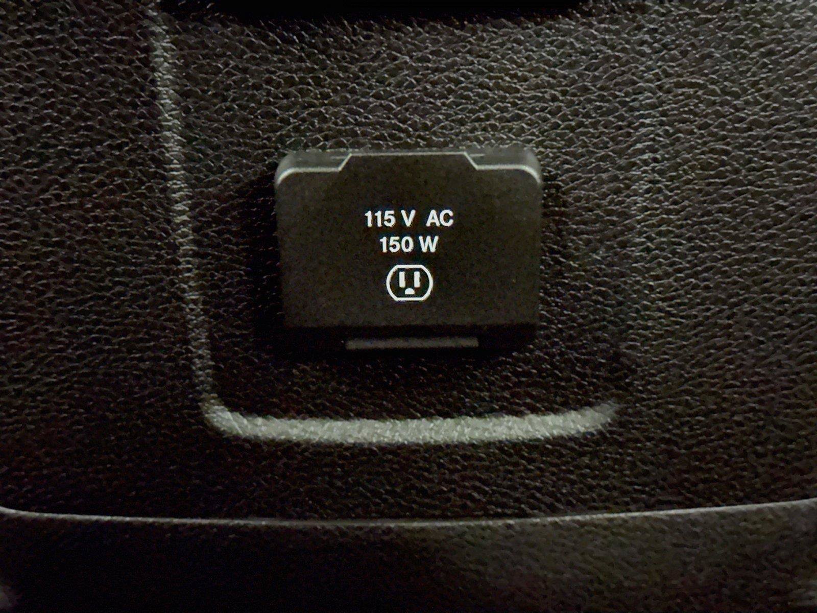 Used 2018 Jeep Wrangler Unlimited Rubicon w/ Dual Top Group AWD/4WD image 35