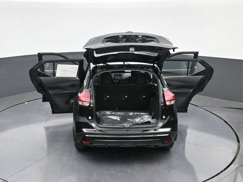 Certified 2025 Nissan Kicks Play S FWD image 36