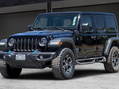 Used 2022 Jeep Wrangler Unlimited Rubicon 4xe w/ Cold Weather Group AWD/4WD image 9