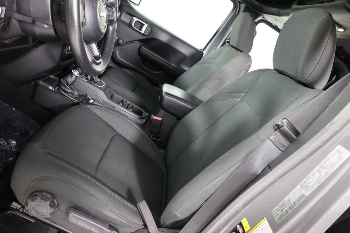 Used 2021 Jeep Gladiator Sport AWD/4WD image 9
