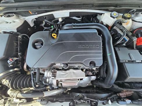 Used 2024 Chevrolet Malibu LT FWD image 35