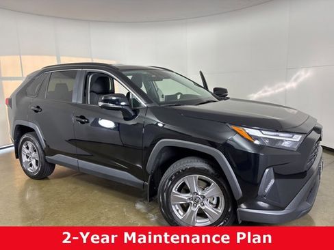 Used 2025 Toyota RAV4 XLE image 1