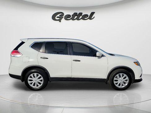 Used 2016 Nissan Rogue S image 3