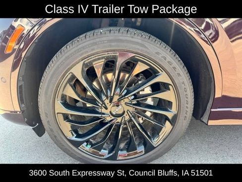 Used 2023 Lincoln Aviator Reserve w/ Equipment Group 201A RWD image 10