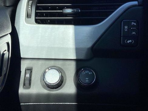 Used 2020 GMC Yukon SLT image 14