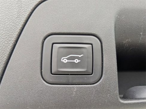 Used 2023 Buick Envision Avenir image 13