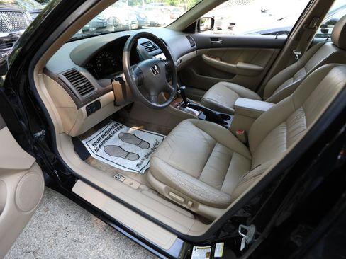 Used 2004 Honda Accord EX image 15