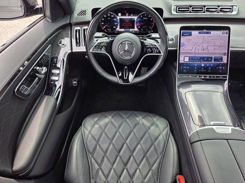 Used 2025 Mercedes-Benz S 580 4MATIC Sedan image 13