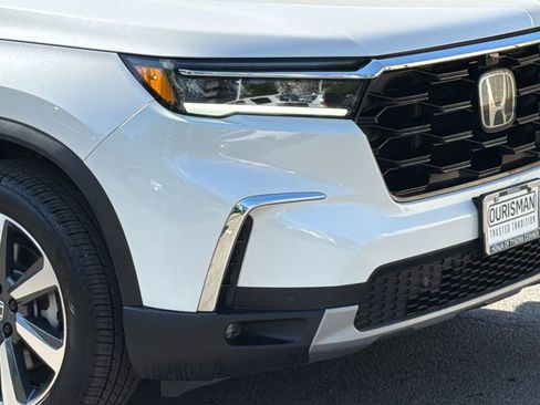 Used 2025 Honda Pilot Elite image 5