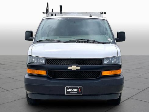 Used 2021 Chevrolet Express 2500 w/ Driver Convenience Package RWD image 4