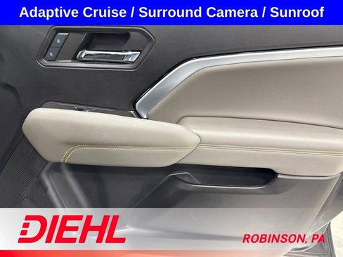 Used 2024 Chevrolet Colorado ZR2 w/ Technology Package AWD/4WD image 12