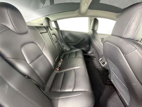 Used 2022 Tesla Model 3 Long Range image 37