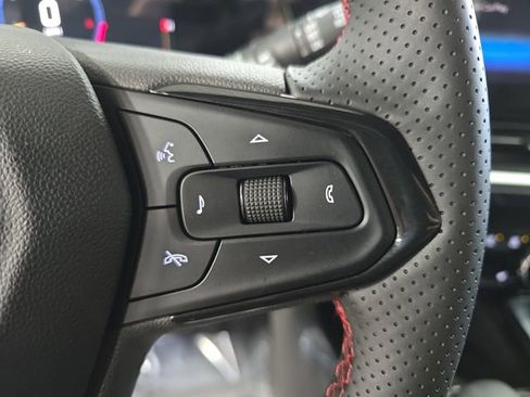 New 2026 Chevrolet Trax RS w/ Sunroof Package image 18