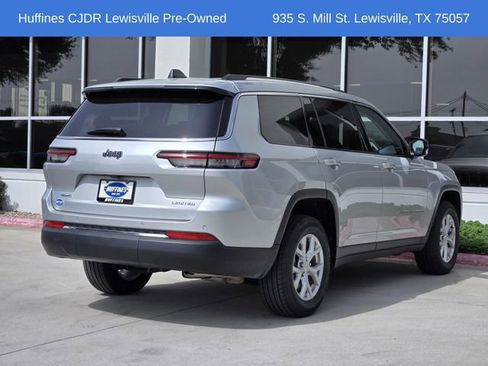 Used 2023 Jeep Grand Cherokee L Limited AWD/4WD image 7