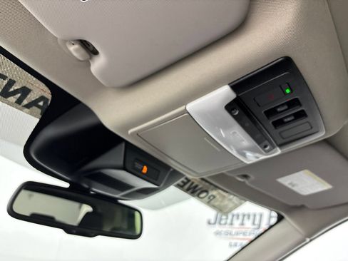Used 2025 Nissan Rogue SL w/ Tech Package FWD image 25