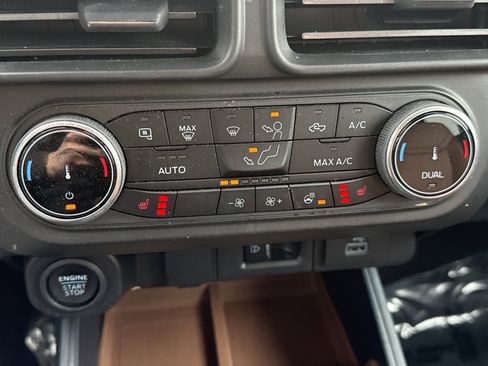 Used 2023 Ford Maverick Lariat w/ Lariat Luxury Package image 29