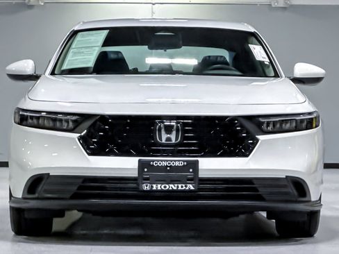 Used 2025 Honda Accord LX image 5