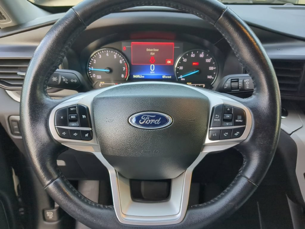 Used 2023 Ford Explorer XLT AWD/4WD image 61