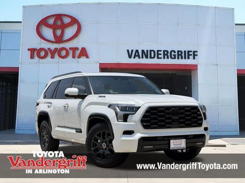 Used 2024 Toyota Sequoia Platinum AWD/4WD image 1