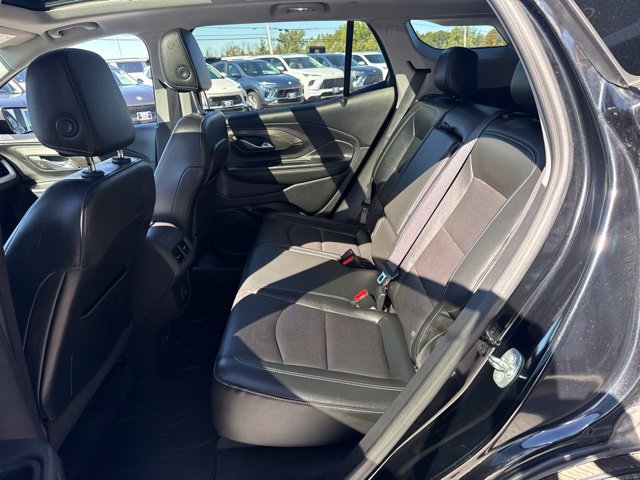 Certified 2023 GMC Terrain SLT AWD/4WD image 29