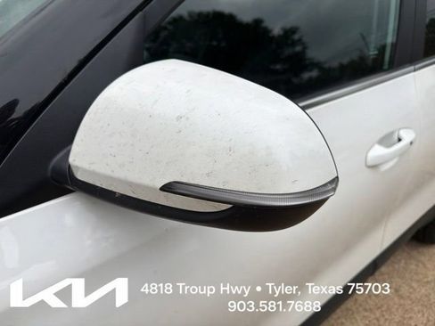 Used 2022 Kia Seltos EX AWD/4WD image 5