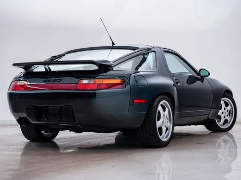 Used 1995 Porsche 928 GTS image 10