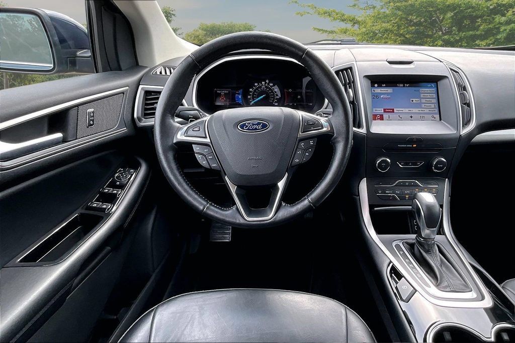 Used 2017 Ford Edge SEL w/ Equipment Group 201A FWD image 5